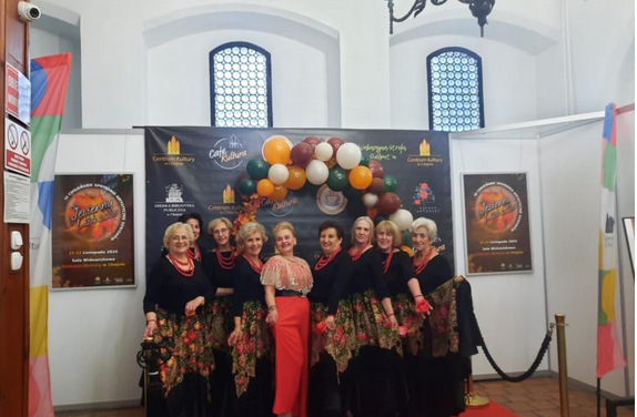 PRZYJAZNE MIEJSCE, MIŁE TOWARZYSTWO