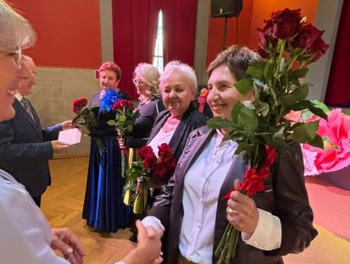 KOLEJNE SZCZĘŚLIWE ZAKOŃCZENIA